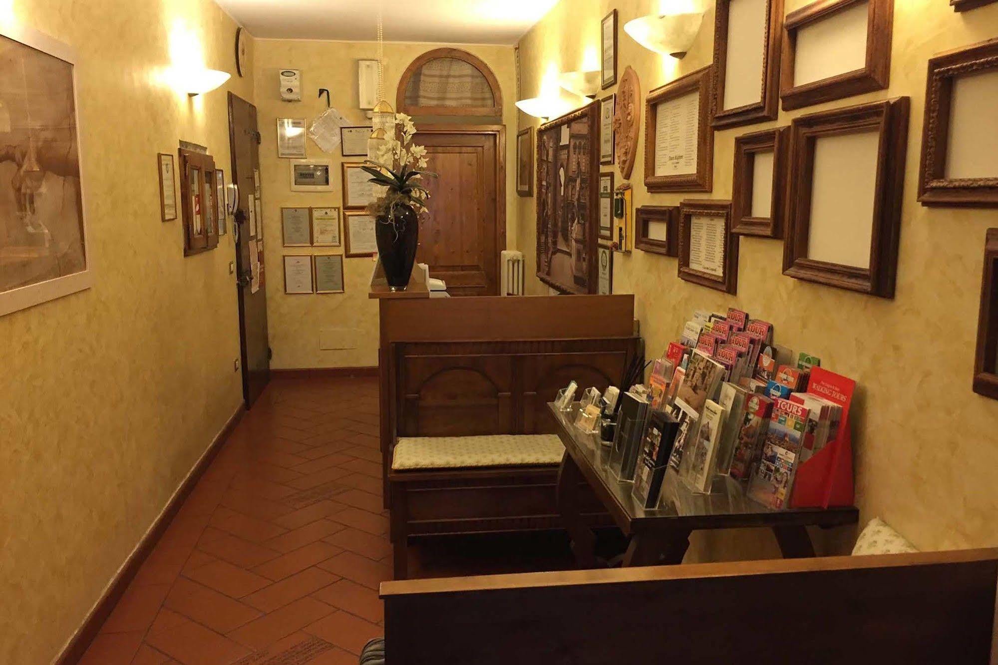 Dei Poeti Rooms&apartments Bed & Breakfast 3*